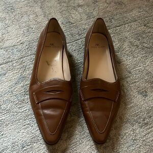 Anne Klein tan flats size 6